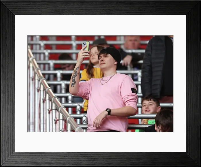 Framed Print : Southampton and Brighton and Hove Albion Premier League 22FEB25 Framed Print : Southampton and Brighton and Hove Albion Premier League 22FEB25