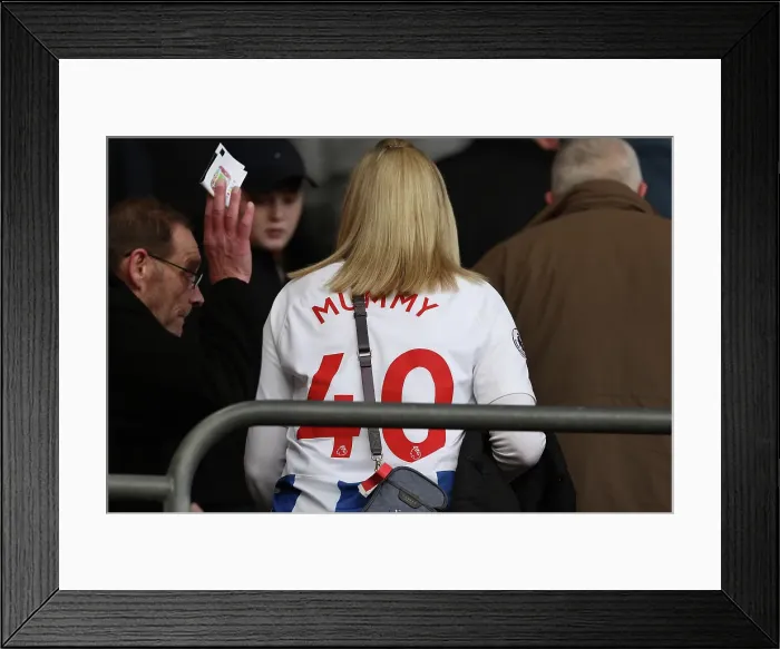 Framed Print : Southampton and Brighton and Hove Albion Premier League 22FEB25 Framed Print : Southampton and Brighton and Hove Albion Premier League 22FEB25