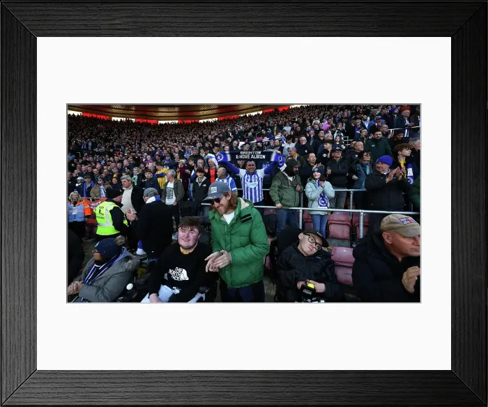Framed Print : Southampton and Brighton and Hove Albion Premier League 22FEB25 Framed Print : Southampton and Brighton and Hove Albion Premier League 22FEB25