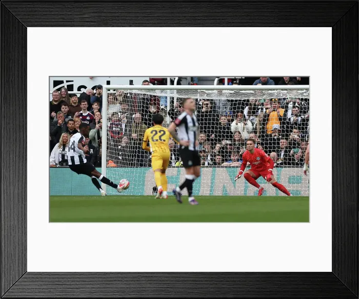 Framed Print : Newcastle United v Brighton and Hove Albion FA Cup 5th Round 02MAR25