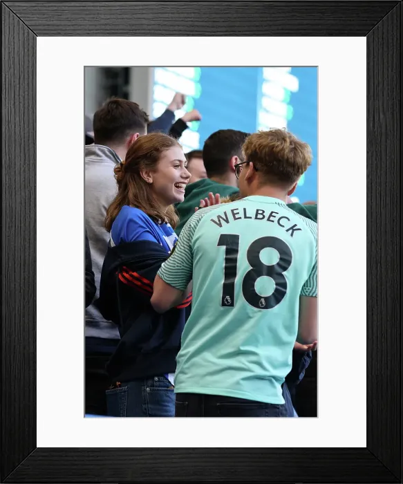 Framed Print : Brighton and Hove Albion v Fulham Premier League 08MAR25