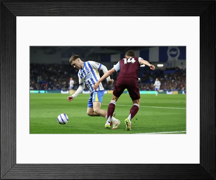 Framed Print : Brighton and Hove Albion v Aston Villa Premier League 02APR25 Framed Print : Brighton and Hove Albion v Aston Villa Premier League 02APR25
