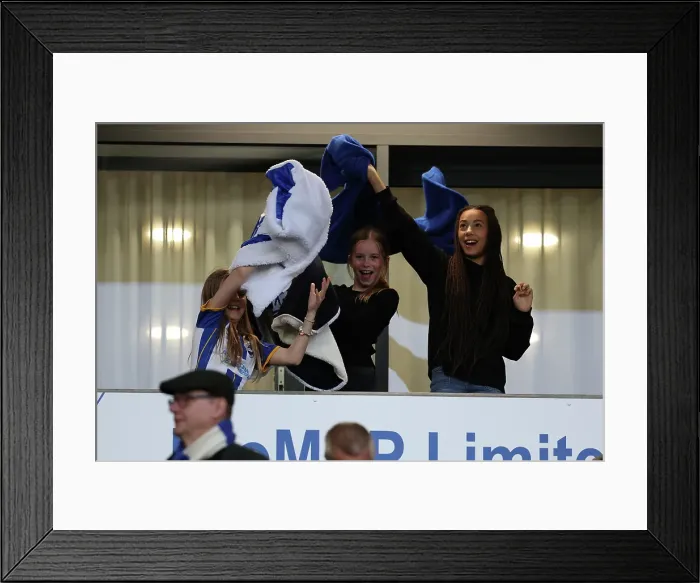 Framed Print : Brighton and Hove Albion v Aston Villa Premier League 02APR25 Framed Print : Brighton and Hove Albion v Aston Villa Premier League 02APR25