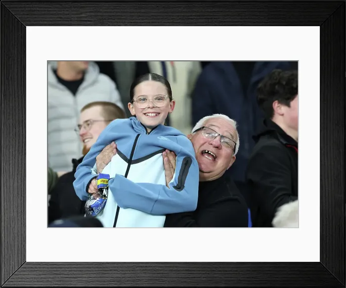 Framed Print : Brighton and Hove Albion v Aston Villa Premier League 02APR25 Framed Print : Brighton and Hove Albion v Aston Villa Premier League 02APR25