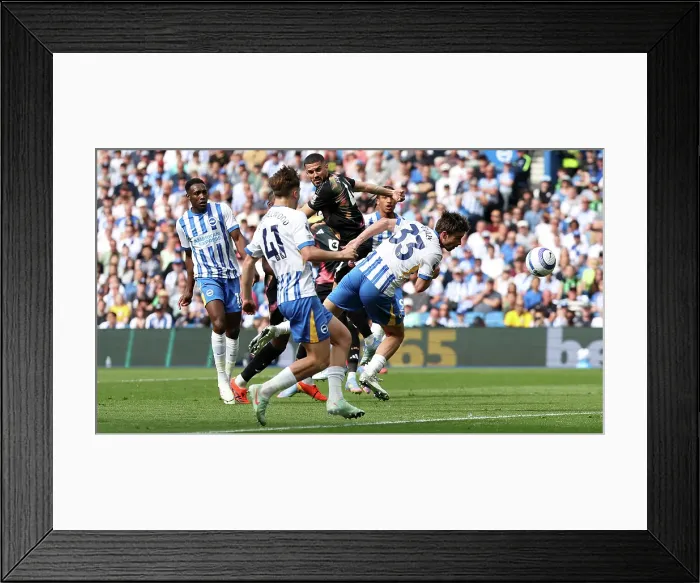 Framed Print : 14 Matt O'Riley with a headed attempt Framed Print : 14 Matt O'Riley with a headed attempt