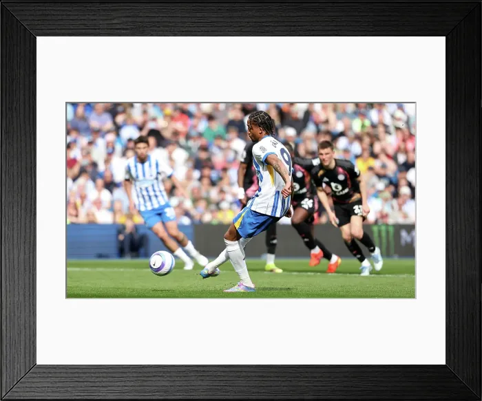 Framed Print : 20 Joao Pedro calmly slots home Framed Print : 20 Joao Pedro calmly slots home