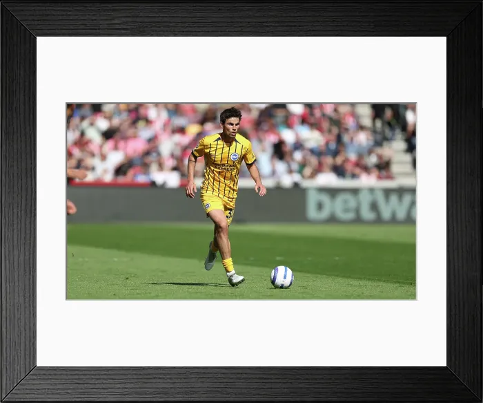 Framed Print : Brentford v Brighton and Hove Albion Premier League 19APR25 Framed Print : Brentford v Brighton and Hove Albion Premier League 19APR25