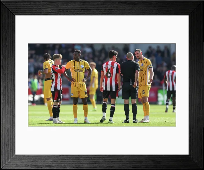 Framed Print : Brentford v Brighton and Hove Albion Premier League 19APR25 Framed Print : Brentford v Brighton and Hove Albion Premier League 19APR25