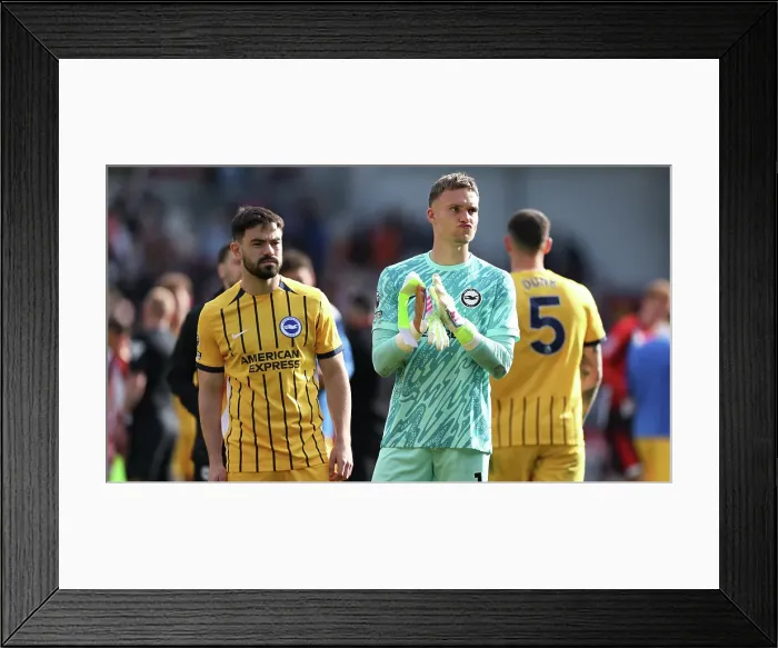 Framed Print : Brentford v Brighton and Hove Albion Premier League 19APR25 Framed Print : Brentford v Brighton and Hove Albion Premier League 19APR25