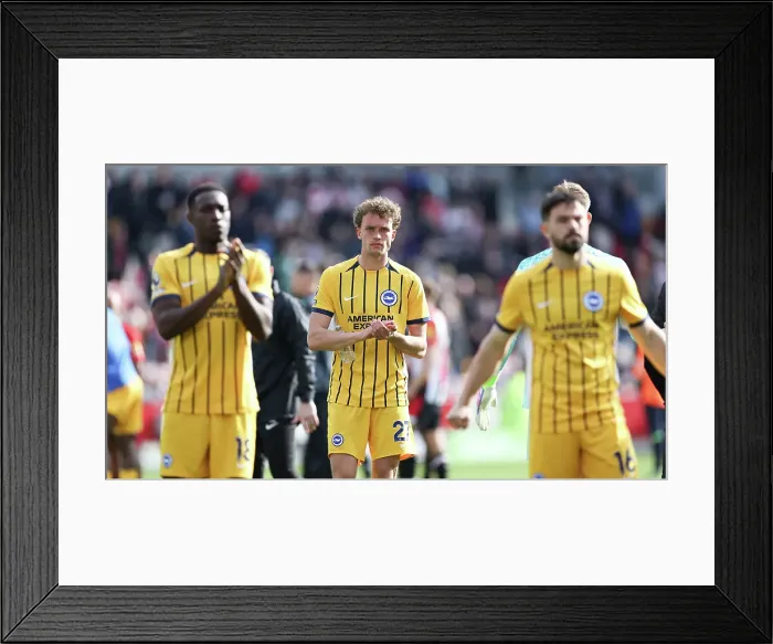 Framed Print : Brentford v Brighton and Hove Albion Premier League 19APR25 Framed Print : Brentford v Brighton and Hove Albion Premier League 19APR25