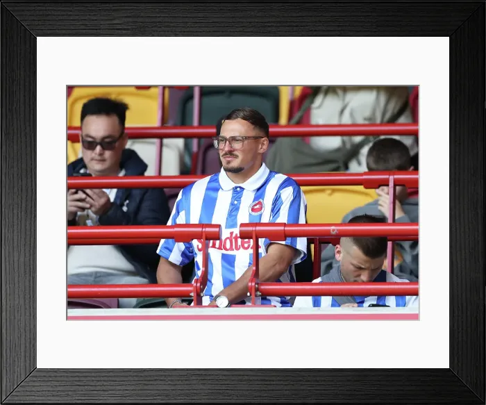 Framed Print : Brentford v Brighton and Hove Albion Premier League 19APR25 Framed Print : Brentford v Brighton and Hove Albion Premier League 19APR25