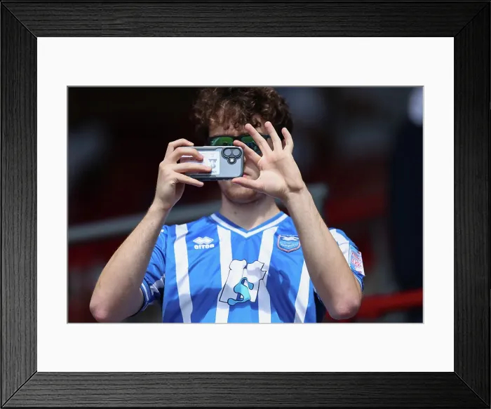 Framed Print : Brentford v Brighton and Hove Albion Premier League 19APR25 Framed Print : Brentford v Brighton and Hove Albion Premier League 19APR25