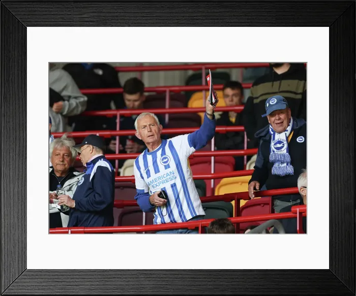Framed Print : Brentford v Brighton and Hove Albion Premier League 19APR25 Framed Print : Brentford v Brighton and Hove Albion Premier League 19APR25
