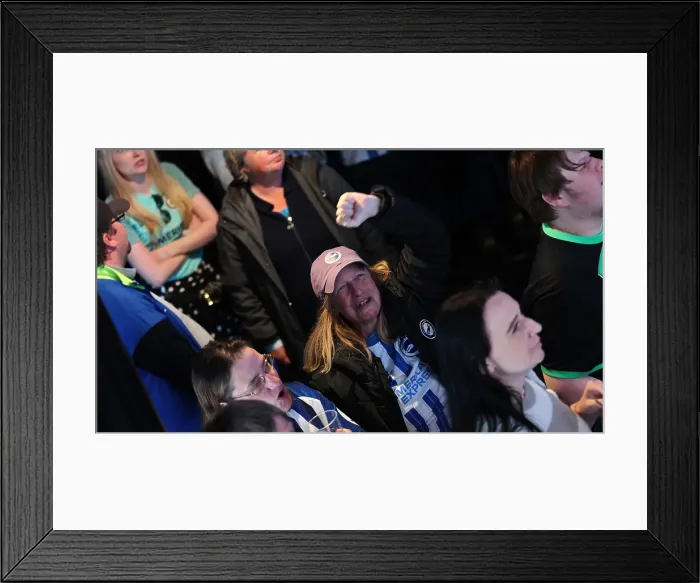Framed Print : Brentford v Brighton and Hove Albion Premier League 19APR25 Framed Print : Brentford v Brighton and Hove Albion Premier League 19APR25