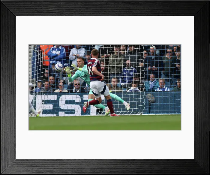 Framed Print : Brighton and Hove Albion v Newcastle United Premier League 04MAY25 Framed Print : Brighton and Hove Albion v Newcastle United Premier League 04MAY25