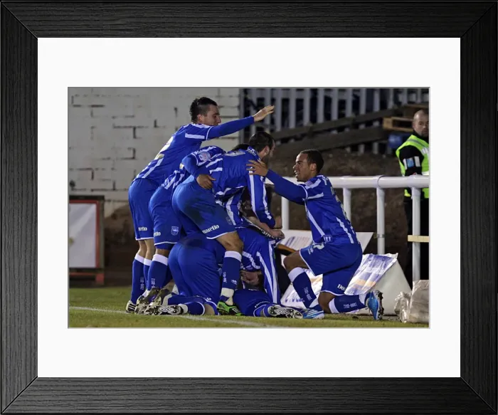 Framed Print : Brighton & Hove Albion Away at Exeter City: 2010-11 Season Framed Print : Brighton & Hove Albion Away at Exeter City: 2010-11 Season