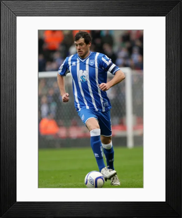 Framed Print : Gordon Greer: The Unyielding Seagull of Brighton & Hove Albion FC Framed Print : Gordon Greer: The Unyielding Seagull of Brighton & Hove Albion FC