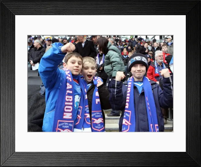 Framed Print : Brighton & Hove Albion Away at MK Dons: 2010-11 Season Framed Print : Brighton & Hove Albion Away at MK Dons: 2010-11 Season