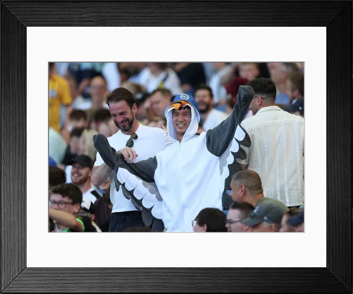Framed Print : Brighton and Hove Albion v Wolfsburg Pre-Season Friendly 09AUG25 Framed Print : Brighton and Hove Albion v Wolfsburg Pre-Season Friendly 09AUG25