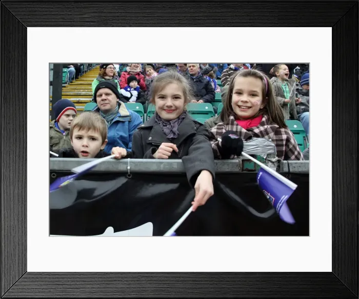 Framed Print : Brighton & Hove Albion vs. Carlisle United: 2010-11 Home Game Framed Print : Brighton & Hove Albion vs. Carlisle United: 2010-11 Home Game