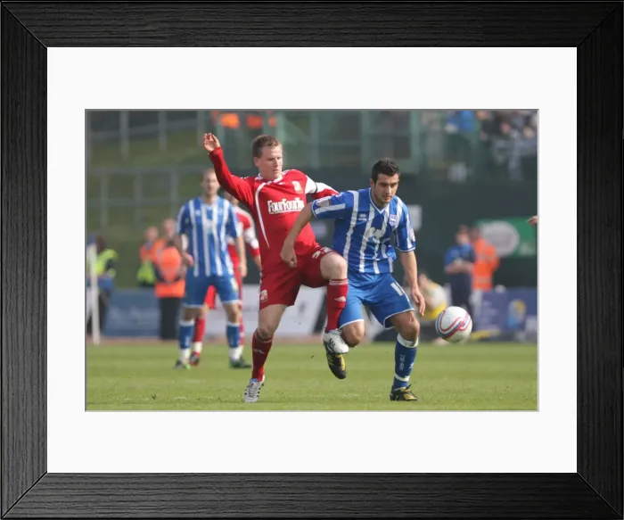 Framed Print : Brighton & Hove Albion 2010-11: Home Game vs Swindon Town Framed Print : Brighton & Hove Albion 2010-11: Home Game vs Swindon Town