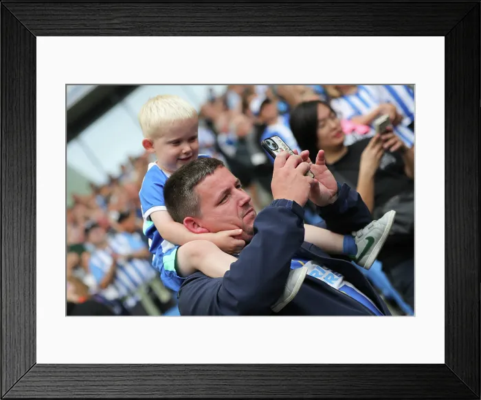 Framed Print : Brighton and Hove Albion v Fulham Premier League 16AUG25 Framed Print : Brighton and Hove Albion v Fulham Premier League 16AUG25
