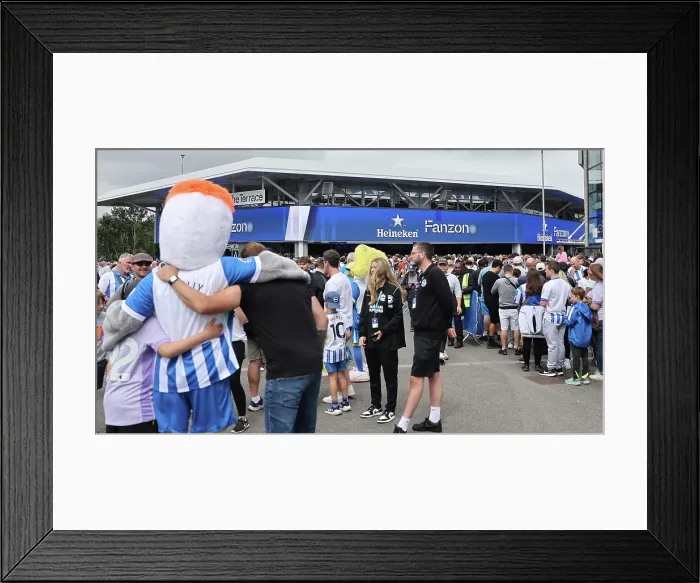 Framed Print : Brighton and Hove Albion v Fulham Premier League 16AUG25 Framed Print : Brighton and Hove Albion v Fulham Premier League 16AUG25