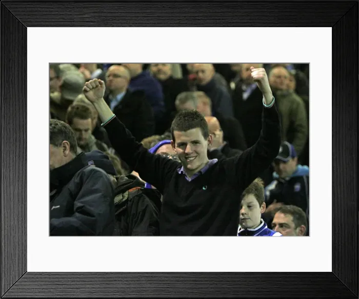 Framed Print : Fans Dagenham 29MAR11 PH 0944 Framed Print : Fans Dagenham 29MAR11 PH 0944