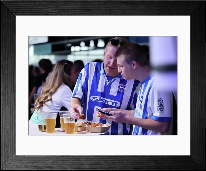 Framed Print : Brighton and Hove Albion v Manchester City Premier League 31AUG25 Framed Print : Brighton and Hove Albion v Manchester City Premier League 31AUG25