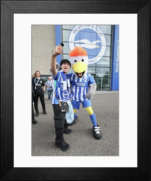 Framed Print : Brighton and Hove Albion v Tottenham Hotspur Premier League 20SEP25 Framed Print : Brighton and Hove Albion v Tottenham Hotspur Premier League 20SEP25