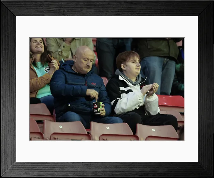 Framed Print : Barnsley v Brighton and Hove Albion Carabao Cup 23SEP25 Framed Print : Barnsley v Brighton and Hove Albion Carabao Cup 23SEP25