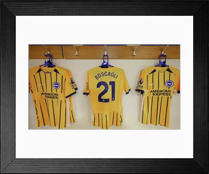 Framed Print : Chelsea v Brighton and Hove Albion Premier League 27SEP25 Framed Print : Chelsea v Brighton and Hove Albion Premier League 27SEP25