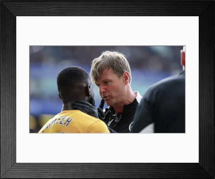 Framed Print : Chelsea v Brighton and Hove Albion Premier League 27SEP25