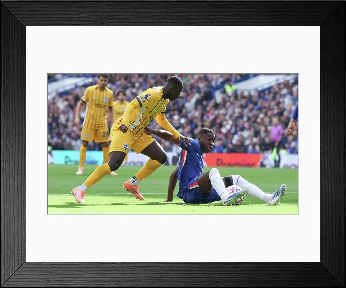 Framed Print : Chelsea v Brighton and Hove Albion Premier League 27SEP25 Framed Print : Chelsea v Brighton and Hove Albion Premier League 27SEP25