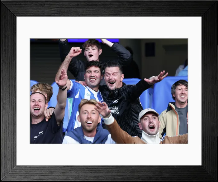 Framed Print : Chelsea v Brighton and Hove Albion Premier League 27SEP25 Framed Print : Chelsea v Brighton and Hove Albion Premier League 27SEP25