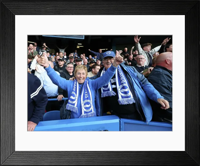 Framed Print : Chelsea v Brighton and Hove Albion Premier League 27SEP25 Framed Print : Chelsea v Brighton and Hove Albion Premier League 27SEP25