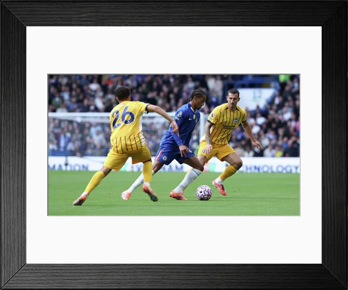 Framed Print : Chelsea v Brighton and Hove Albion Premier League 27SEP25 Framed Print : Chelsea v Brighton and Hove Albion Premier League 27SEP25