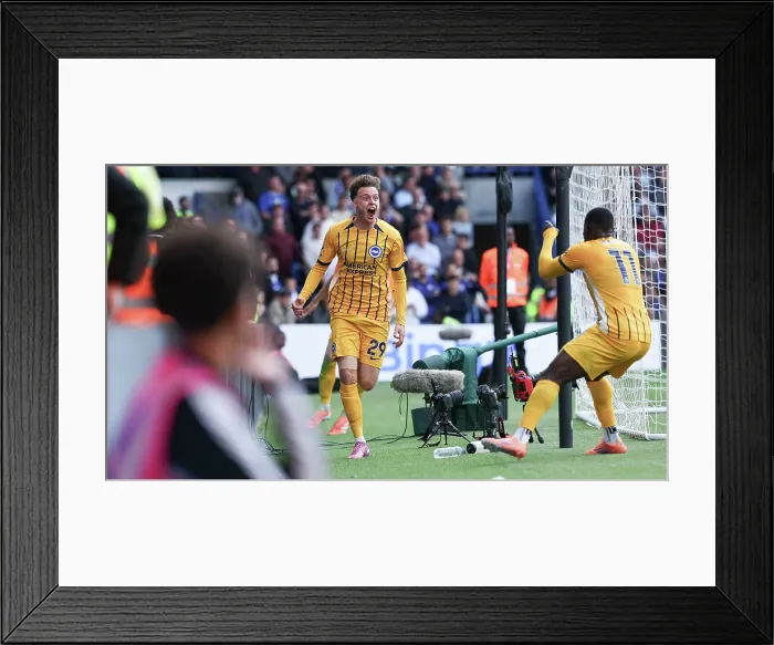 Framed Print : Chelsea v Brighton and Hove Albion Premier League 27SEP25 Framed Print : Chelsea v Brighton and Hove Albion Premier League 27SEP25