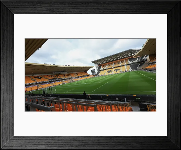 Framed Print : Wolverhampton Wanderers v Brighton and Hove Albion Premier League 05OCT25 Framed Print : Wolverhampton Wanderers v Brighton and Hove Albion Premier League 05OCT25