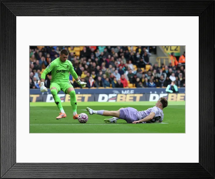 Framed Print : Wolverhampton Wanderers v Brighton and Hove Albion Premier League 05OCT25 Framed Print : Wolverhampton Wanderers v Brighton and Hove Albion Premier League 05OCT25
