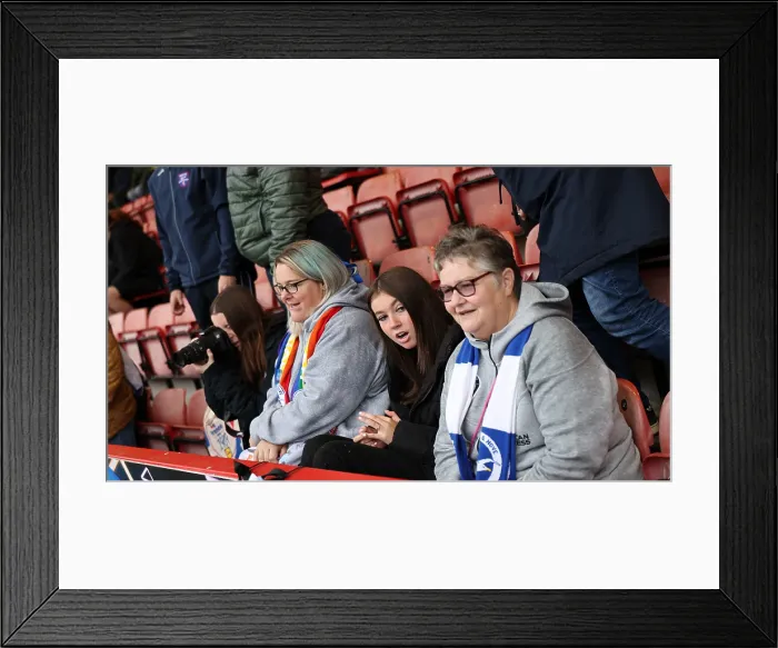 Framed Print : Brighton and Hove Albion Women v Southampton Women Subway League Cup 19OCT25