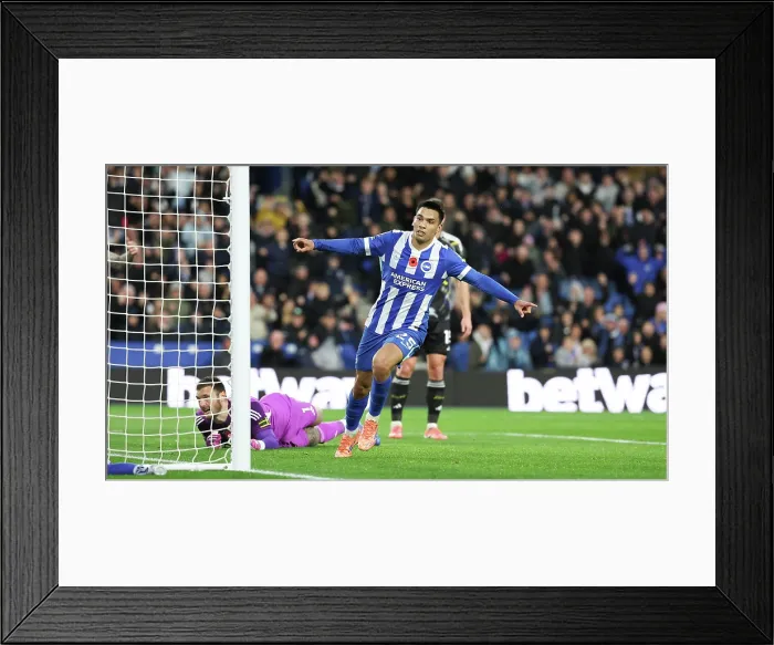 Framed Print : Brighton and Hove Albion v Leeds United Premier League 01NOV25 Framed Print : Brighton and Hove Albion v Leeds United Premier League 01NOV25
