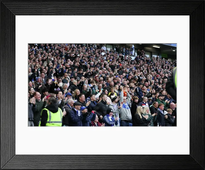 Framed Print : Brighton and Hove Albion v Leeds United Premier League 01NOV25 Framed Print : Brighton and Hove Albion v Leeds United Premier League 01NOV25
