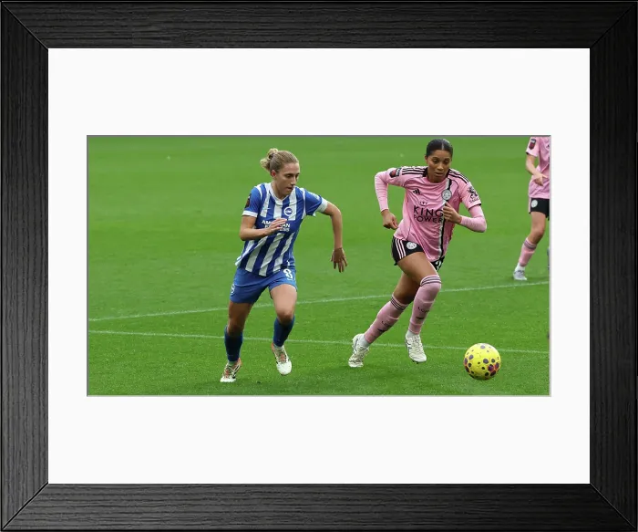 Framed Print : Brighton and Hove Albion Women v Leicester City Women Women's Super League 16NOV25 Framed Print : Brighton and Hove Albion Women v Leicester City Women Women's Super League 16NOV25