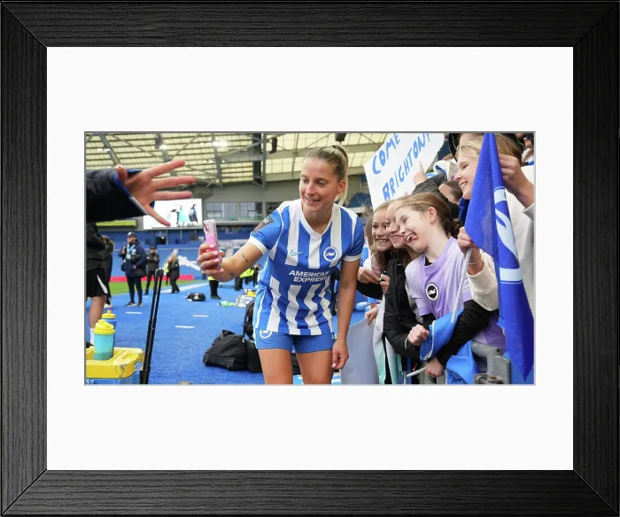 Framed Print : Brighton and Hove Albion Women v Leicester City Women Women's Super League 16NOV25 Framed Print : Brighton and Hove Albion Women v Leicester City Women Women's Super League 16NOV25