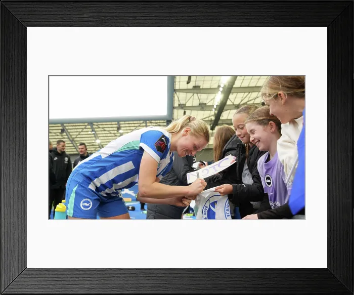 Framed Print : Brighton and Hove Albion Women v Leicester City Women Women's Super League 16NOV25 Framed Print : Brighton and Hove Albion Women v Leicester City Women Women's Super League 16NOV25