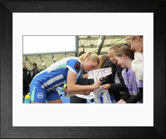 Framed Print : Brighton and Hove Albion Women v Leicester City Women Women's Super League 16NOV25 Framed Print : Brighton and Hove Albion Women v Leicester City Women Women's Super League 16NOV25