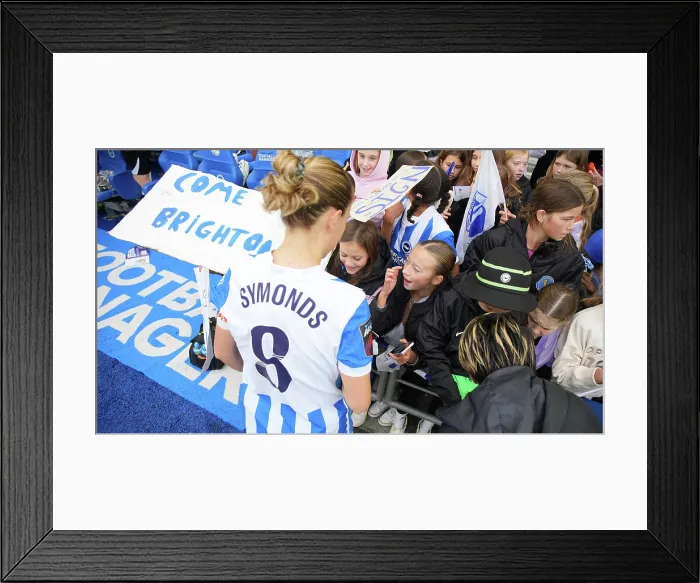 Framed Print : Brighton and Hove Albion Women v Leicester City Women Women's Super League 16NOV25 Framed Print : Brighton and Hove Albion Women v Leicester City Women Women's Super League 16NOV25