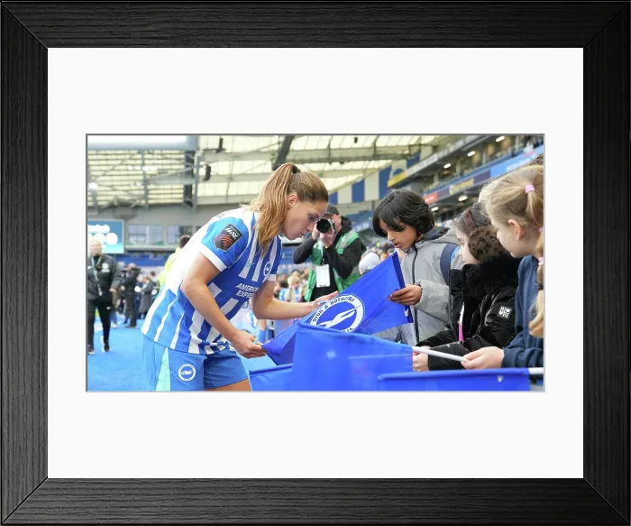 Framed Print : Brighton and Hove Albion Women v Leicester City Women Women's Super League 16NOV25 Framed Print : Brighton and Hove Albion Women v Leicester City Women Women's Super League 16NOV25