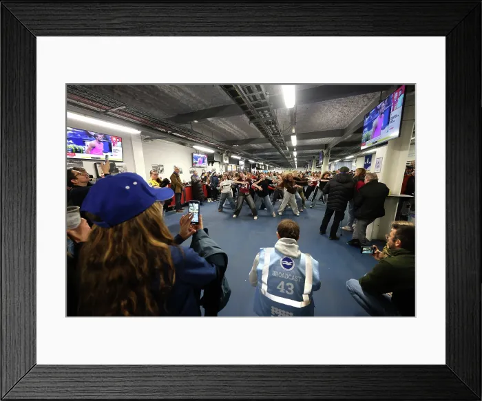 Framed Print : Brighton and Hove Albion Women v Leicester City Women Women's Super League 16NOV25 Brighton and Hove Albion Women v Leicester City Women Women's Super League 16NOV25 Framed Print : Brighton and Hove Albion Women v Leicester City Women Women's Super League 16NOV25 Brighton and Hove Albion Women v Leicester City Women Women's Super League 16NOV25